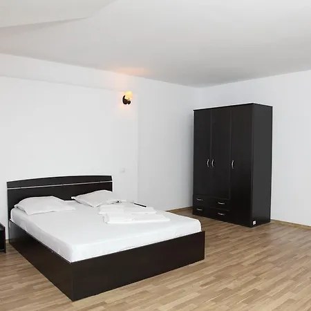 Rodiv Hotel Găeşti